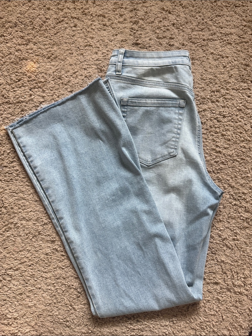 Light Wash Women’s Jeans - Classic High-Rise Fit